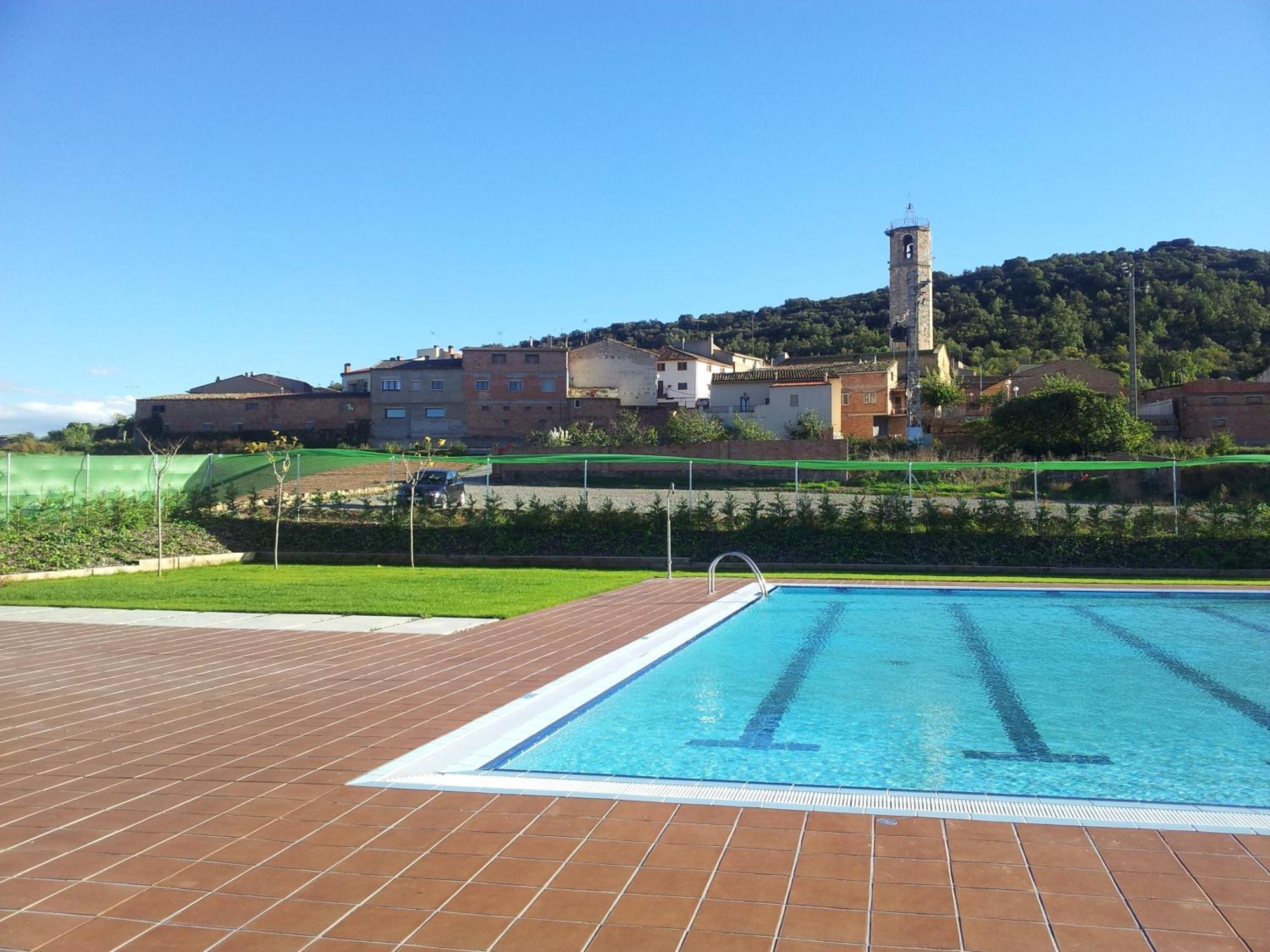 Cal Ribero Aparthotel Vilanova De La Sal Bagian luar foto