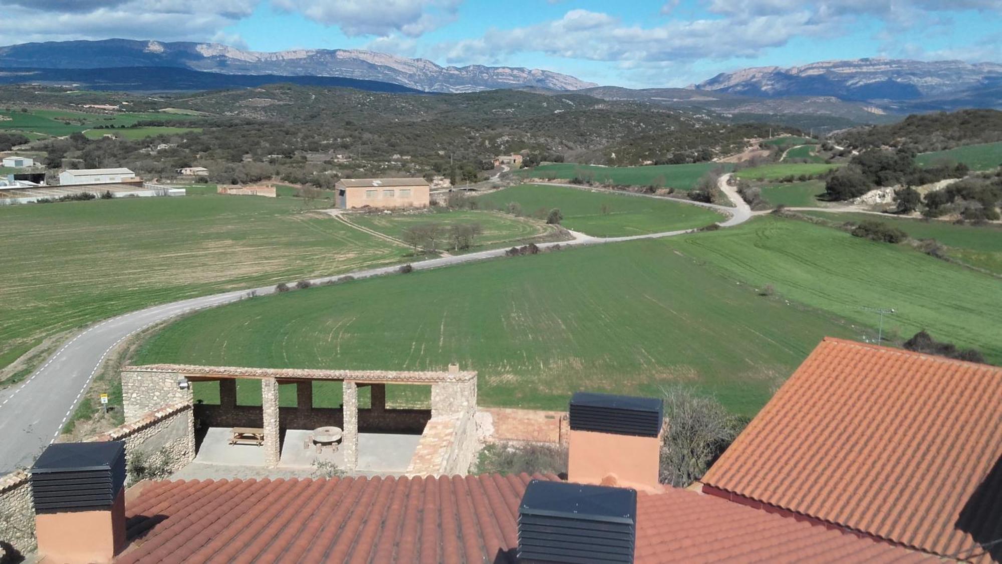 Cal Ribero Aparthotel Vilanova De La Sal Bagian luar foto