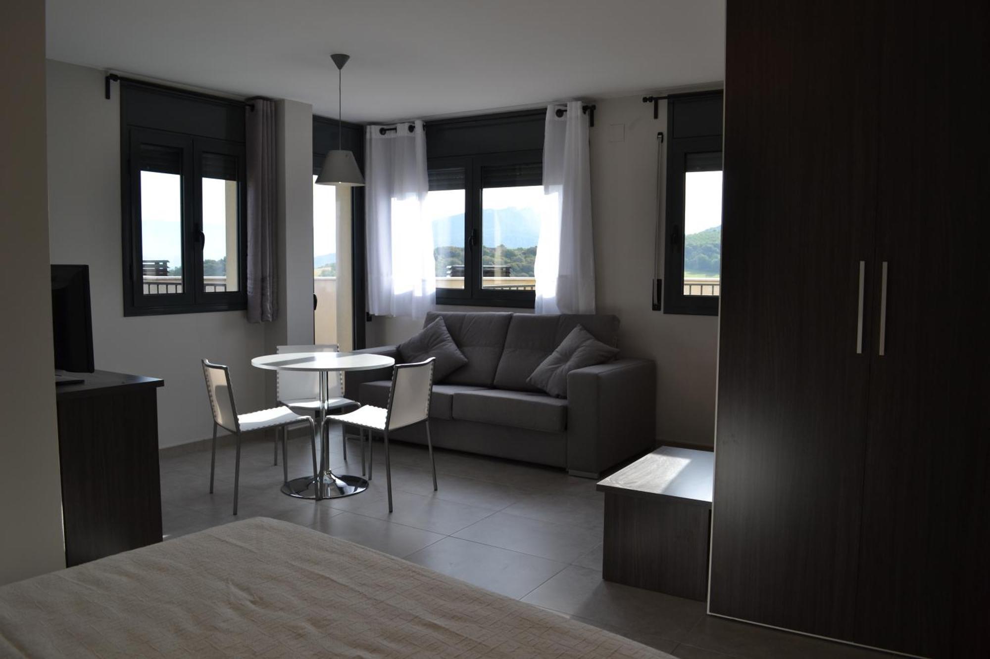 Cal Ribero Aparthotel Vilanova De La Sal Ruang foto