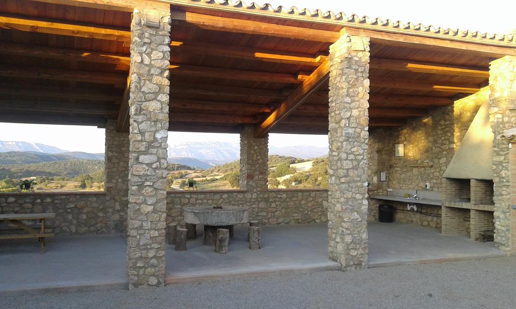 Cal Ribero Aparthotel Vilanova De La Sal Bagian luar foto