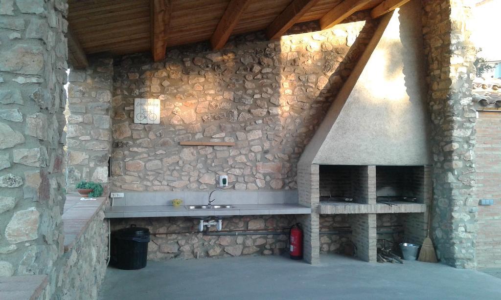 Cal Ribero Aparthotel Vilanova De La Sal Bagian luar foto