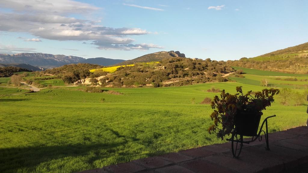 Cal Ribero Aparthotel Vilanova De La Sal Bagian luar foto