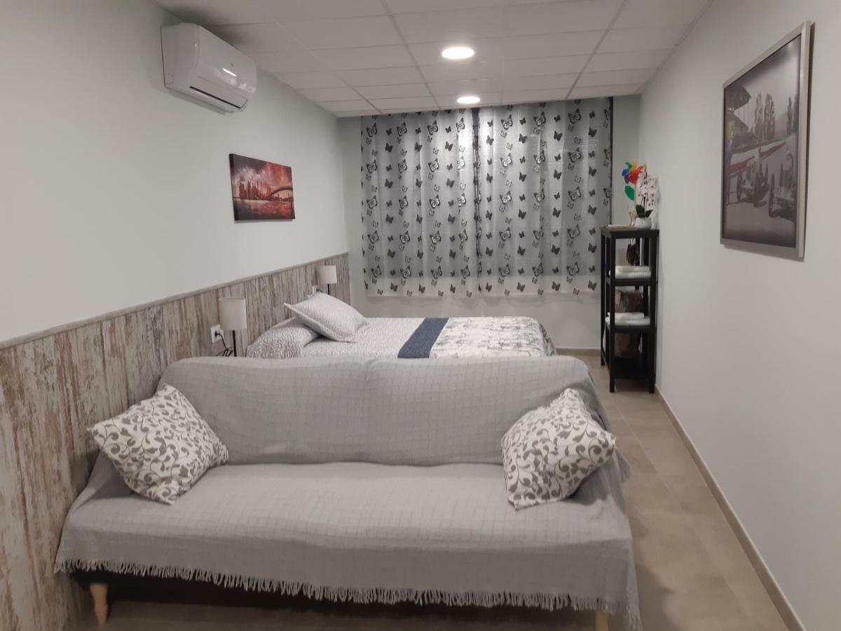 Cal Ribero Aparthotel Vilanova De La Sal Bagian luar foto