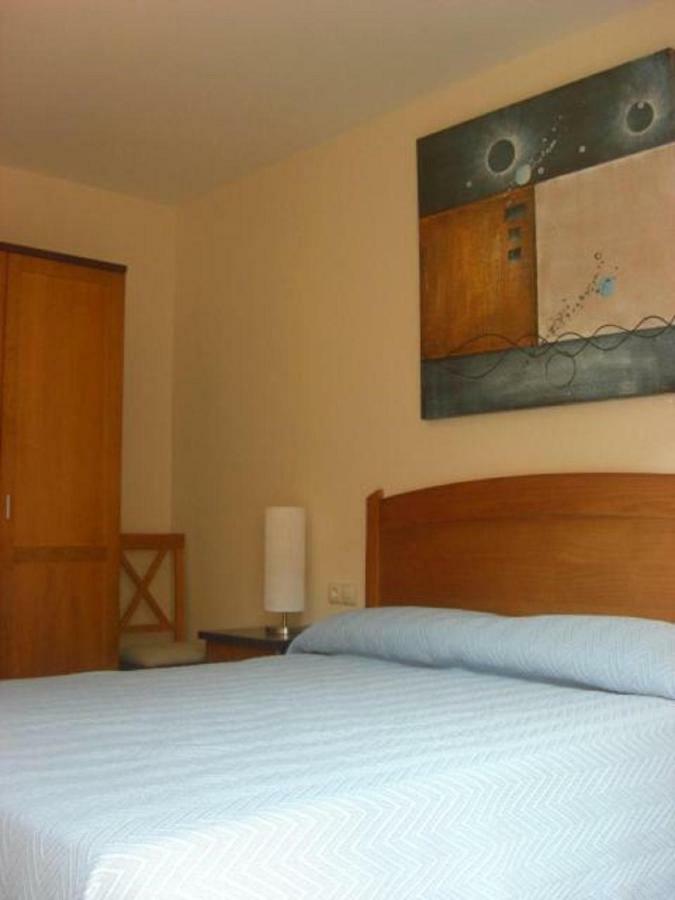 Cal Ribero Aparthotel Vilanova De La Sal Bagian luar foto