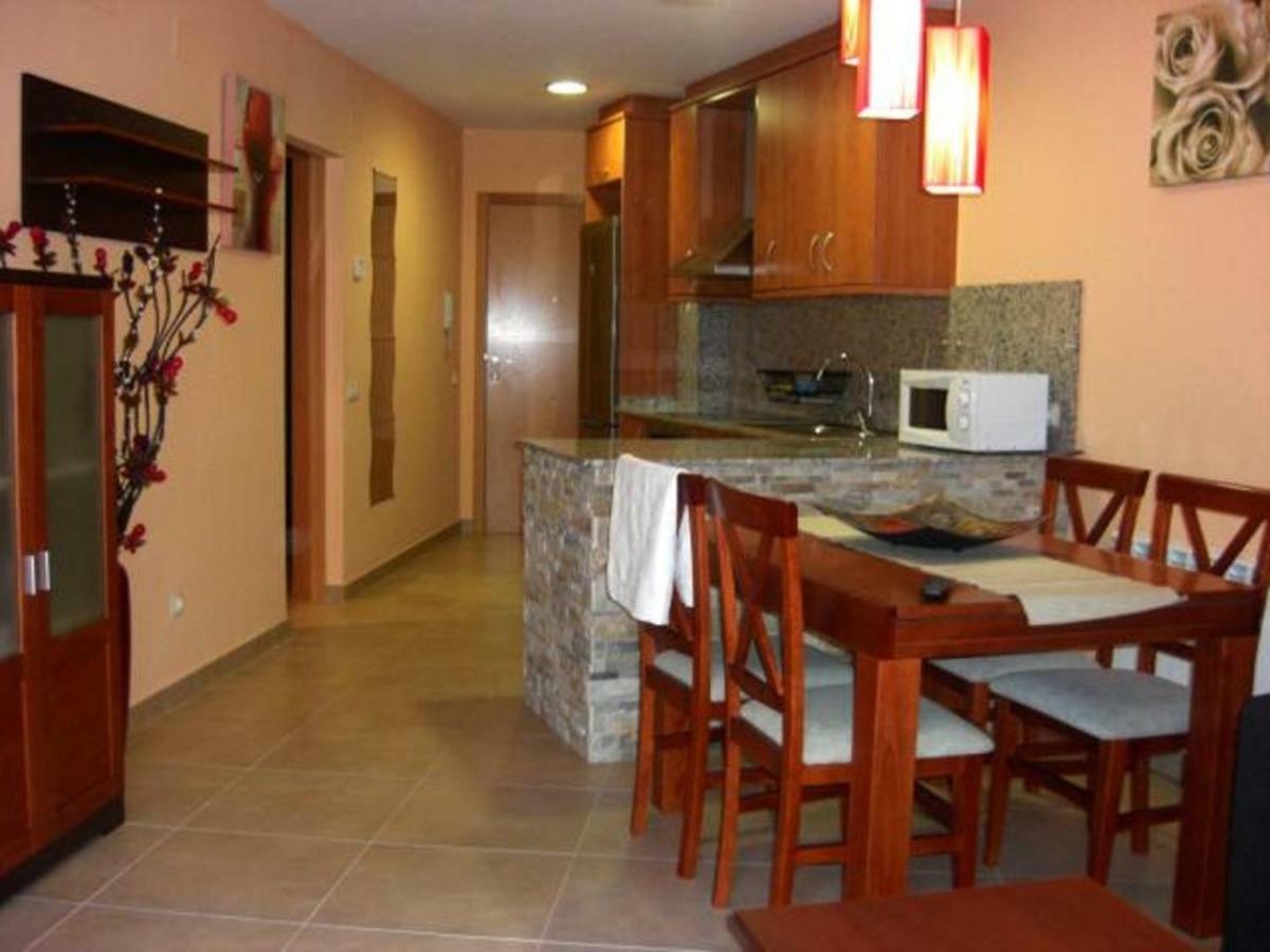 Cal Ribero Aparthotel Vilanova De La Sal Bagian luar foto